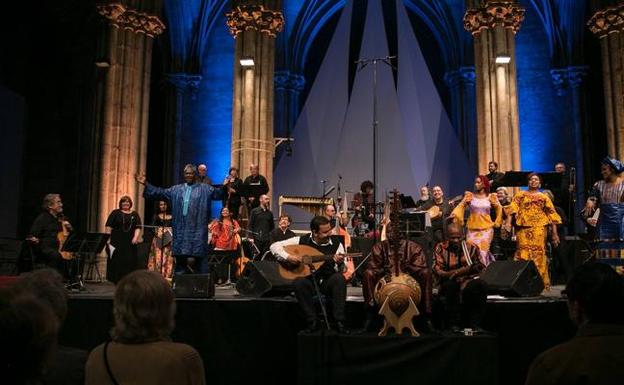 La propuesta multicultural de Jordi Savall la afrontan músicos de ocho países.