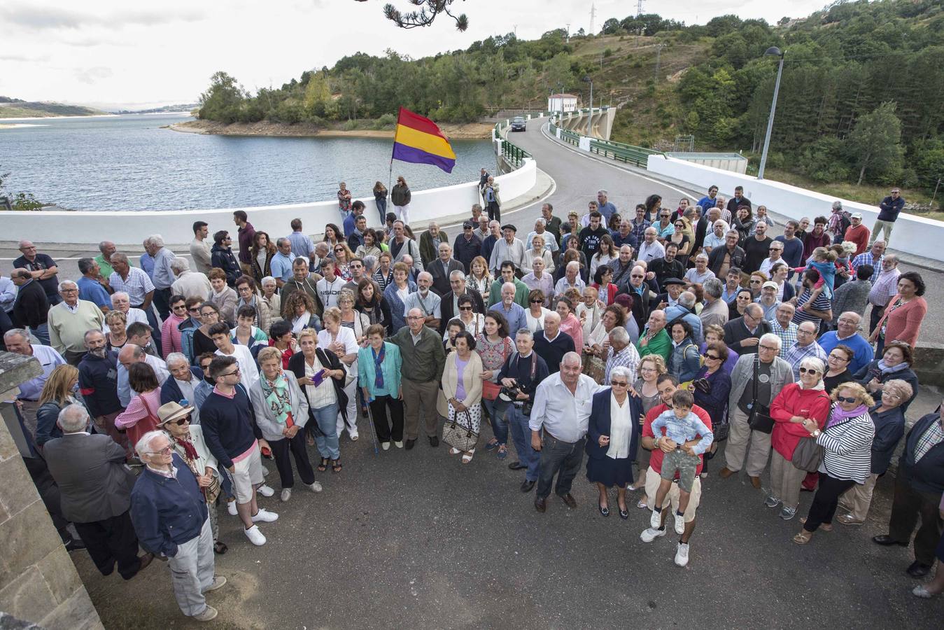 Homenaje a los damnificados por el Pantano