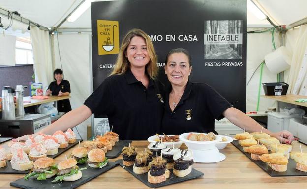 Maite Urraca y Ana Mallada, ‘ Como en Casa’. Su especialidad es el servicio a domicilio y catering. Ofrecen una cocina de pinchos elaborados y raciones variadas en la línea de la cocina de Santander. :