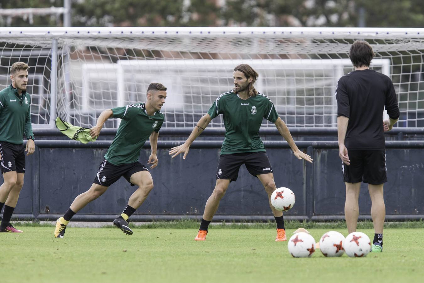 Entrenamiento del Racing en La Albericia