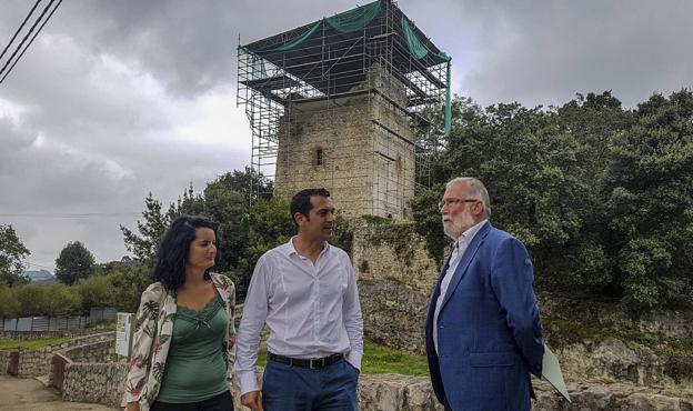 Cultura invertirá 160.000 euros en la nueva cubierta de la Torre de Estrada 