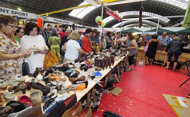 El nivel de ventas volvió a ser alto en las primeras horas de la Feria del Stock. 