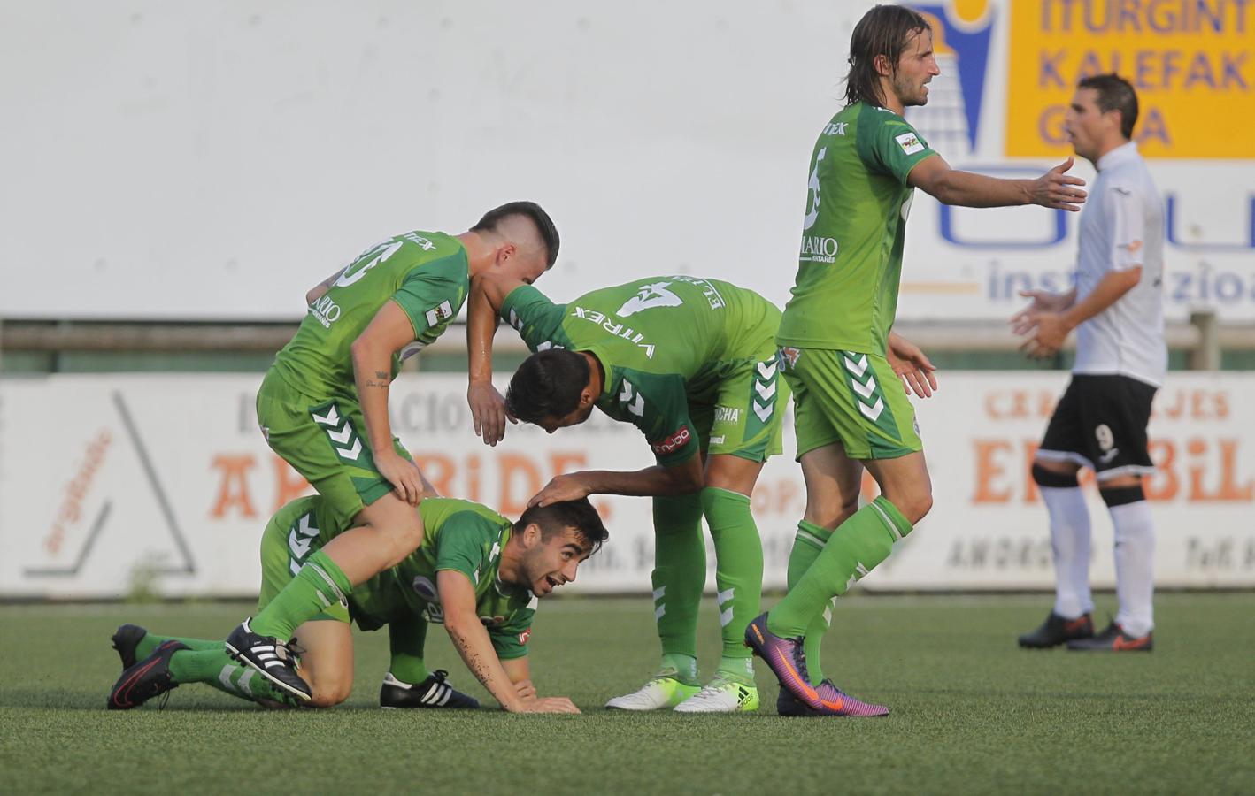 Las mejores imágenes del Gernika-Racing (1-3)