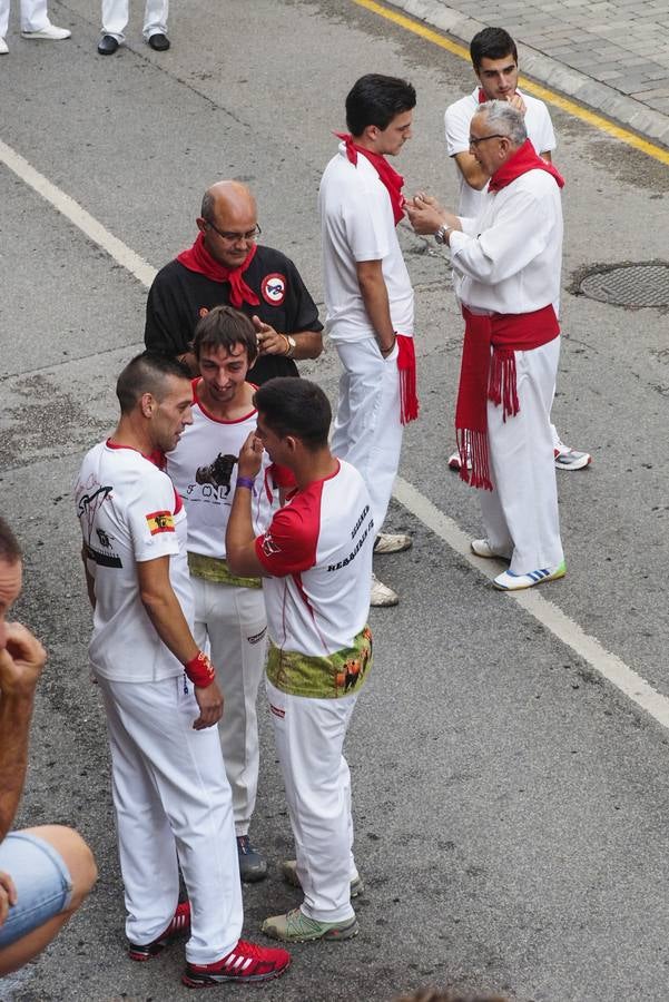  2,36 minutos ha tardado la manada en regresar al coso taurino, en una carrera que ha destacado por su rapidez, especialmente en la ida