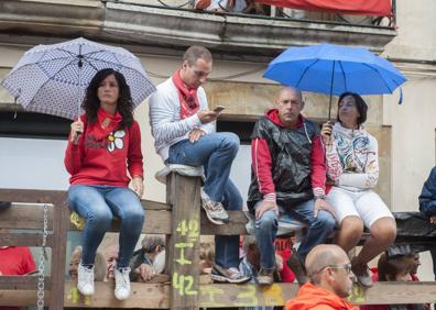 Imagen secundaria 1 - El segundo encierro de Ampuero, peligrosísimo pero sin heridos