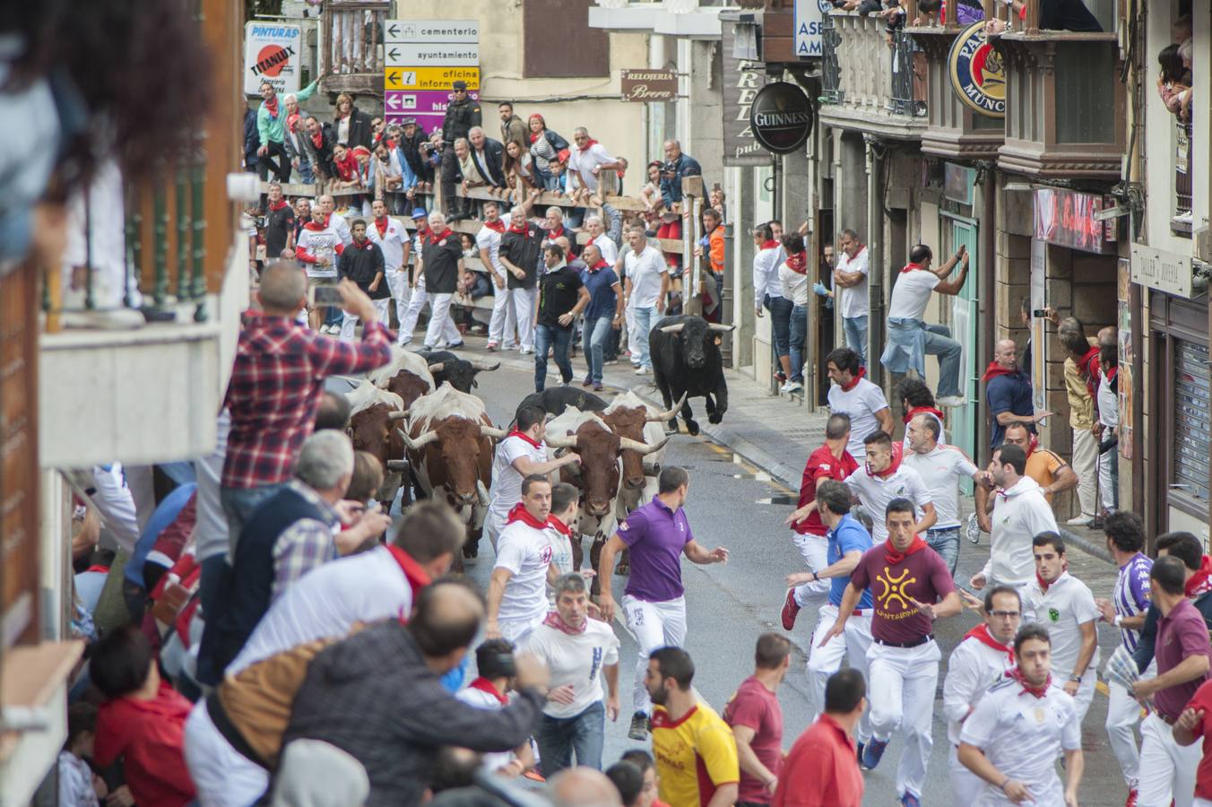 Encierros en Ampuero