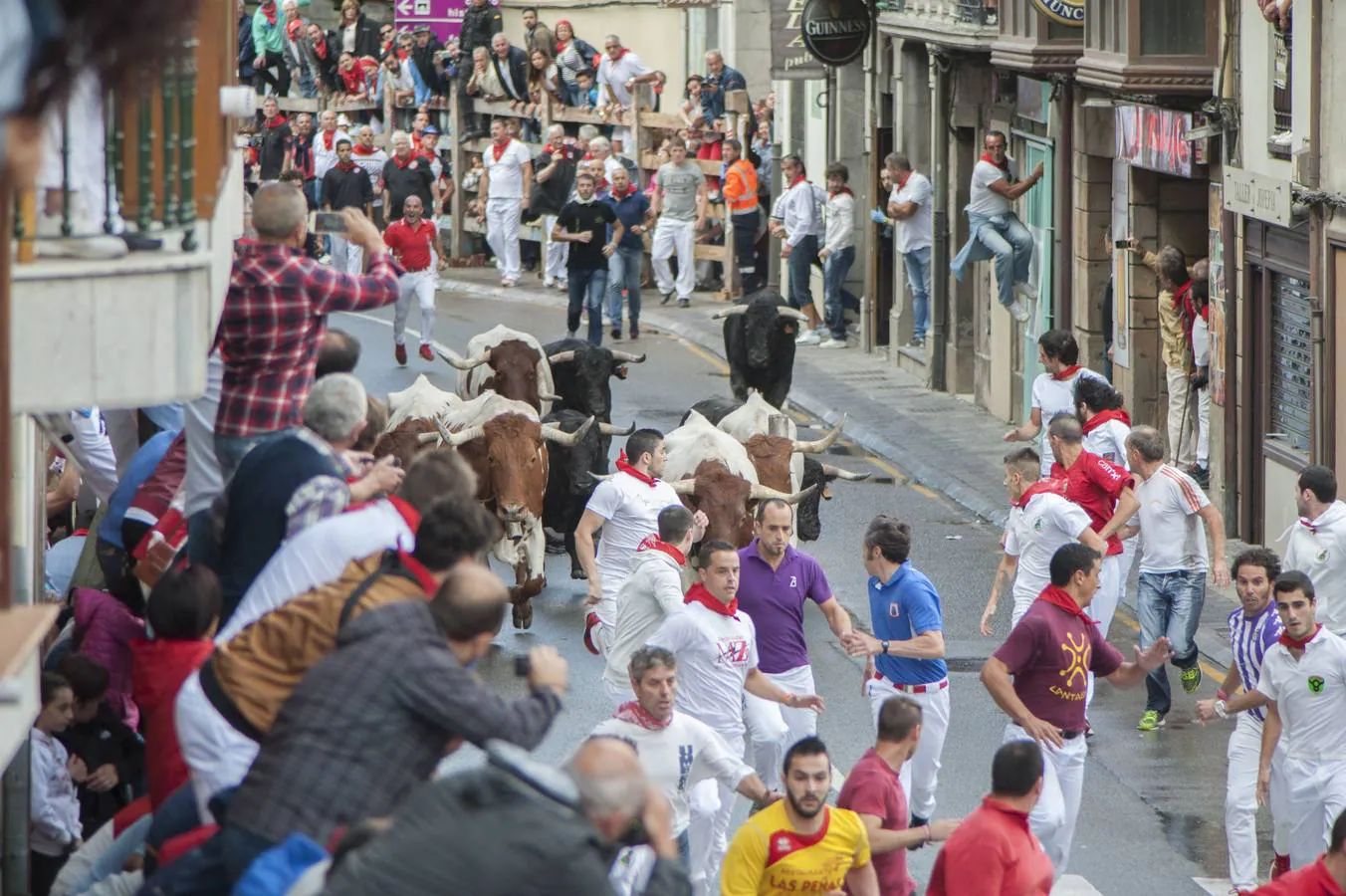 Encierros en Ampuero