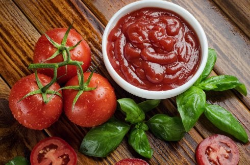 La salsa de tomate kétchup es consumida por millones de personas en todo el mundo. :: fotolia