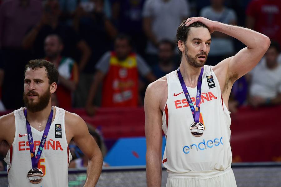 La selección española de baloncesto venció a Rusia en el duelo por el metal y último encuentro de Juan Carlos Navarro como internacional.