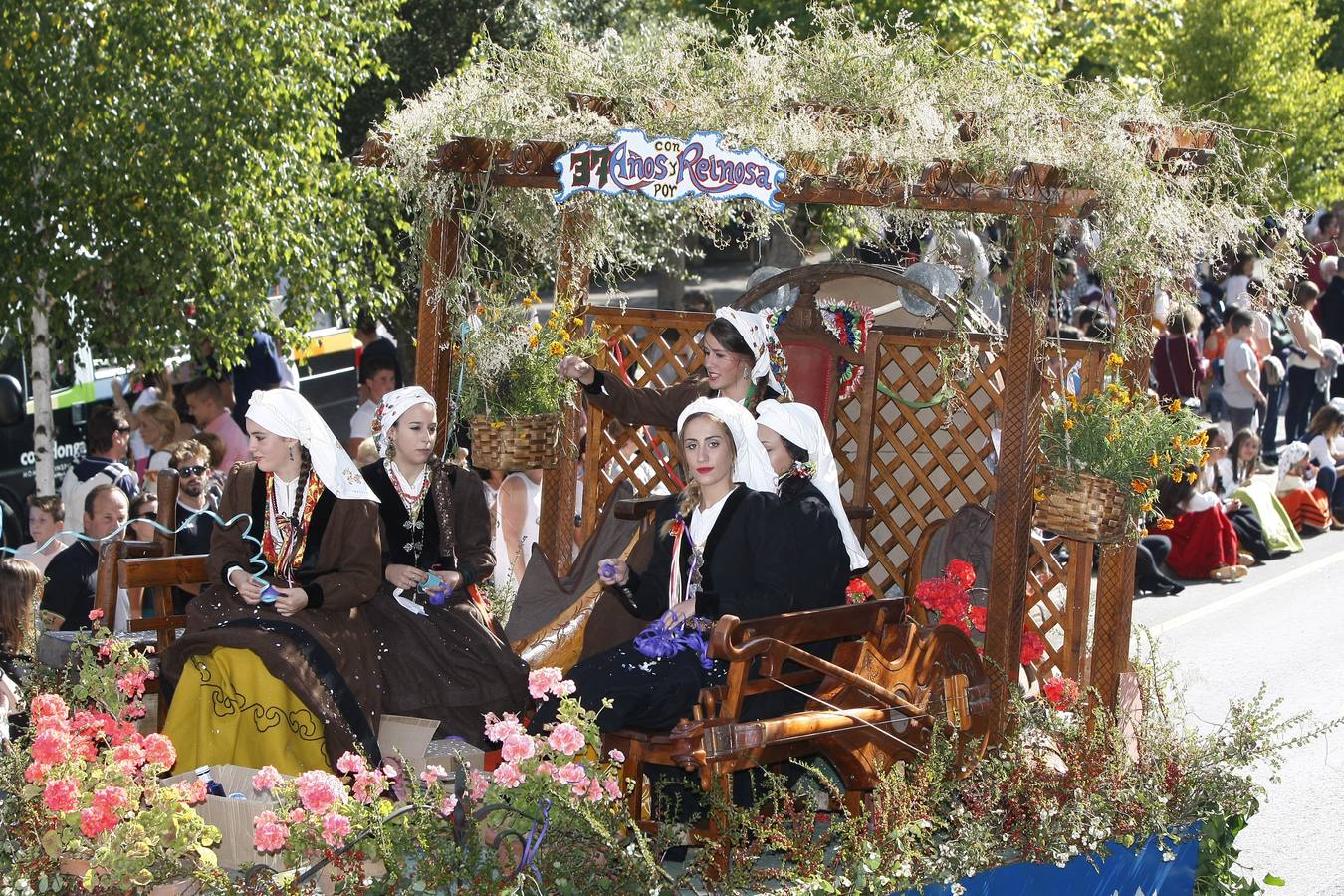 Búscate en las fotos si estuviste en el Día de Campoo