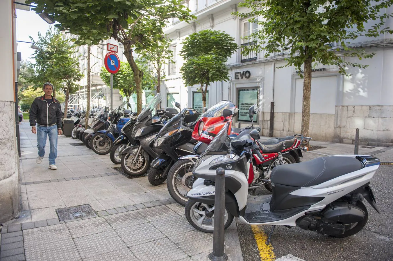 Una invasión de motos en Santander