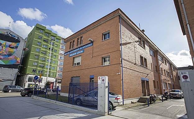 Sede actual de la Policía Local de Santander, en la calle Castilla.