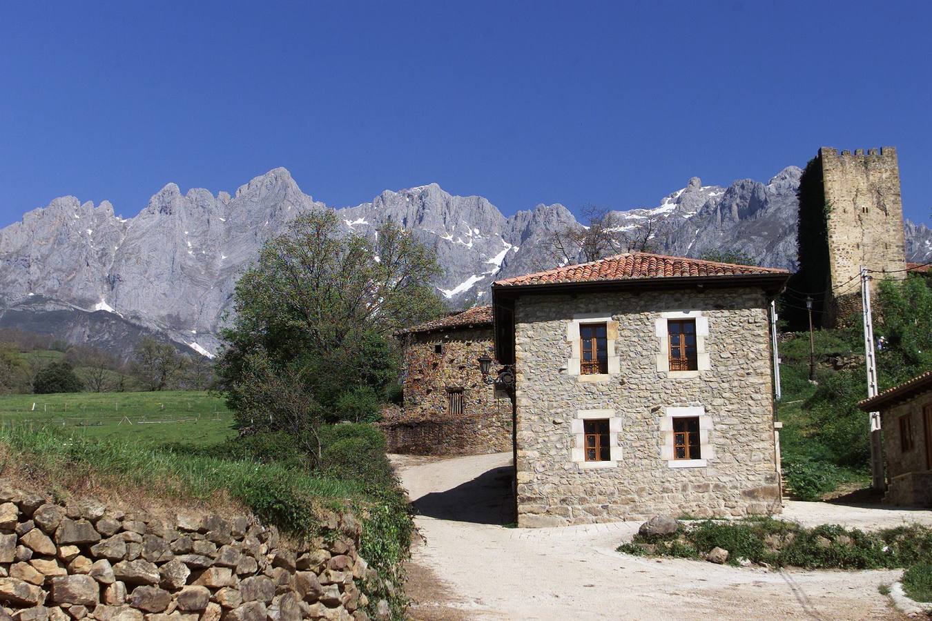 Las mejores imágenes de Mogrovejo, elegido &#039;Pueblo de Cantabria 2017&#039;