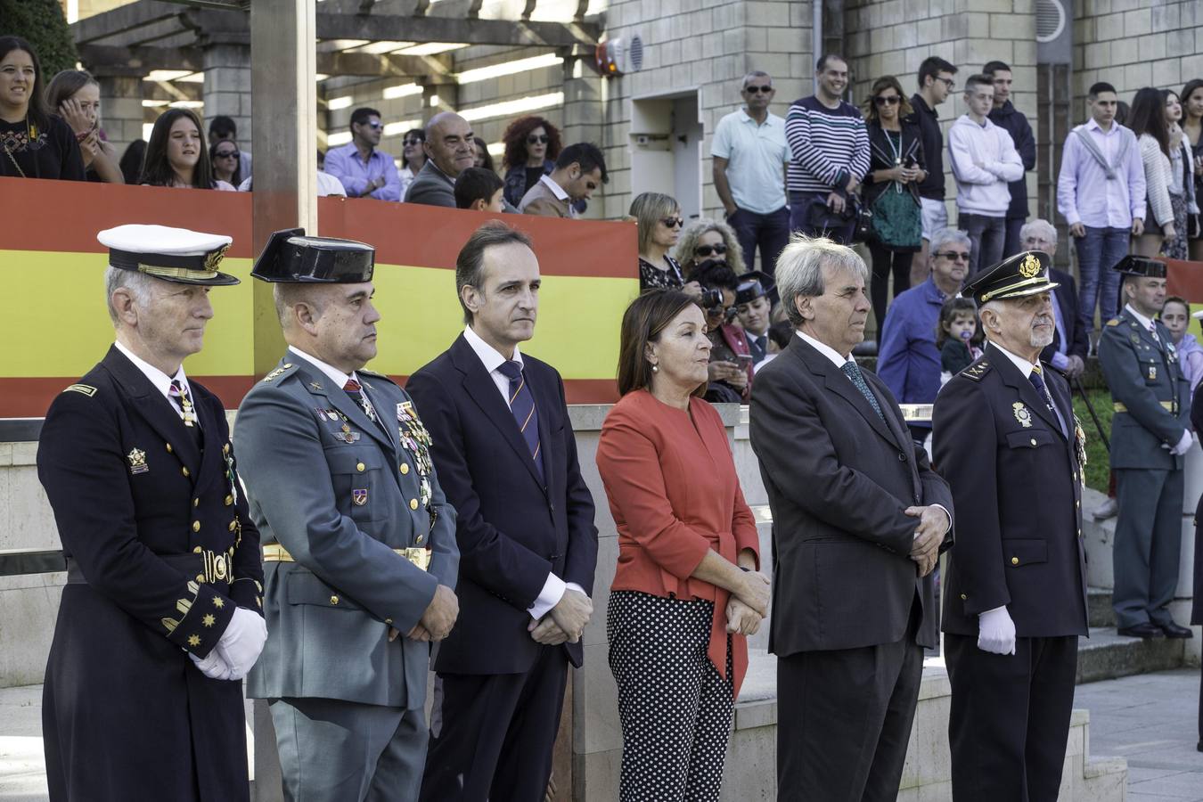 Imágenes de la fiesta del Pilar en el cuartel de Campogiro