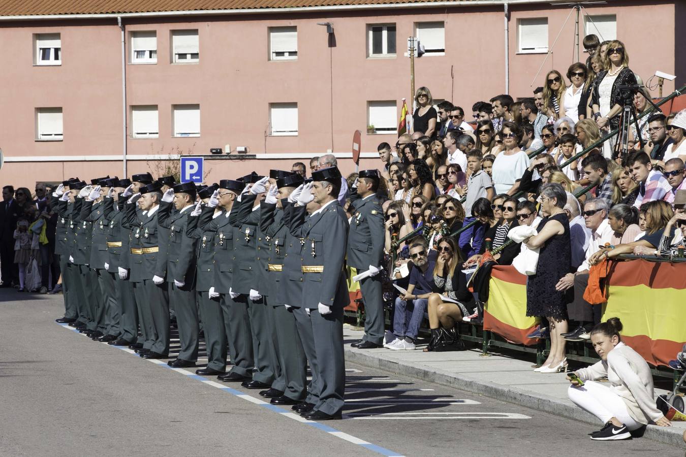 Imágenes de la fiesta del Pilar en el cuartel de Campogiro