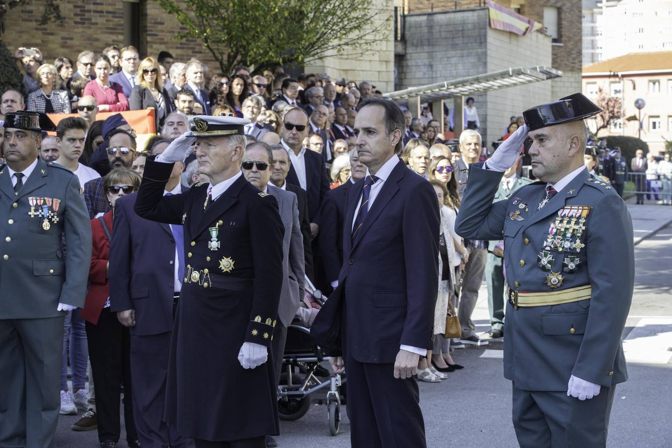 Imágenes de la fiesta del Pilar en el cuartel de Campogiro