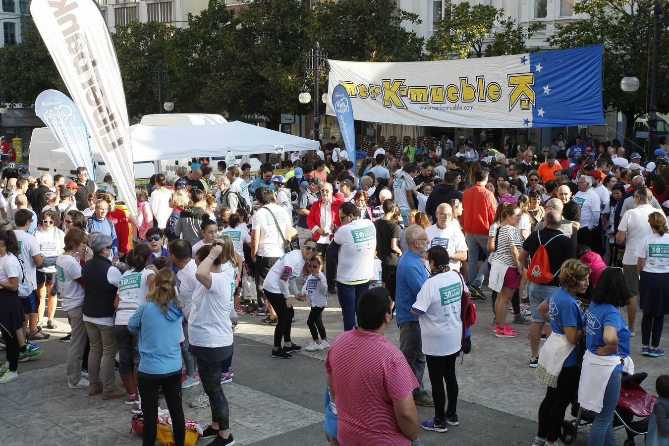 Multitudinaria marcha en favor de Amat