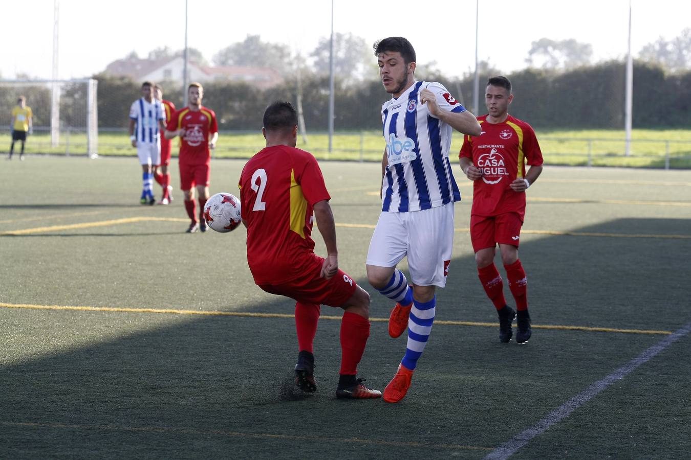 Imágenes del partido de fútbol Santillana-Gimnástica