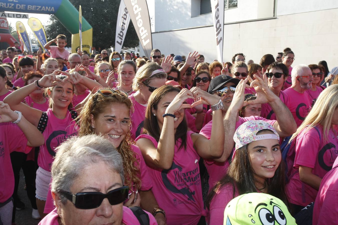 La Carrera de la Mujer de Bezana batió este sábado su récord de participación, con más de 4.000 personas