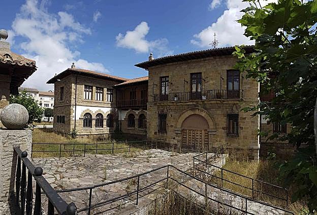 La cubierta del colegio será totalmente rehabilitada. 