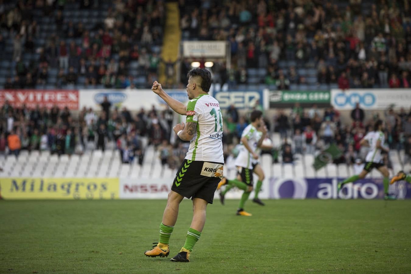 Imágenes del partido Racing-Barakaldo