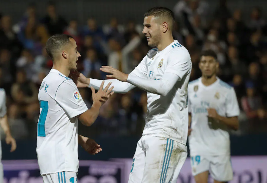 El Real Madrid venció por 0-2 con dos goles de penalti transformados por Asensio y Lúcas Vazquez. El 'Fuenla' aguantó el empate al descanso pero terminó derrotado en la segunda parte tras un gran desgaste físico. 