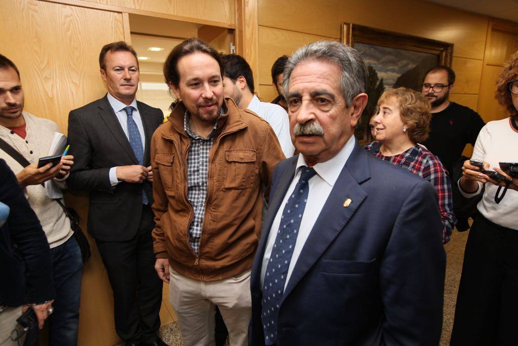 Pablo Iglesias se reúne con Miguel Ángel Revilla