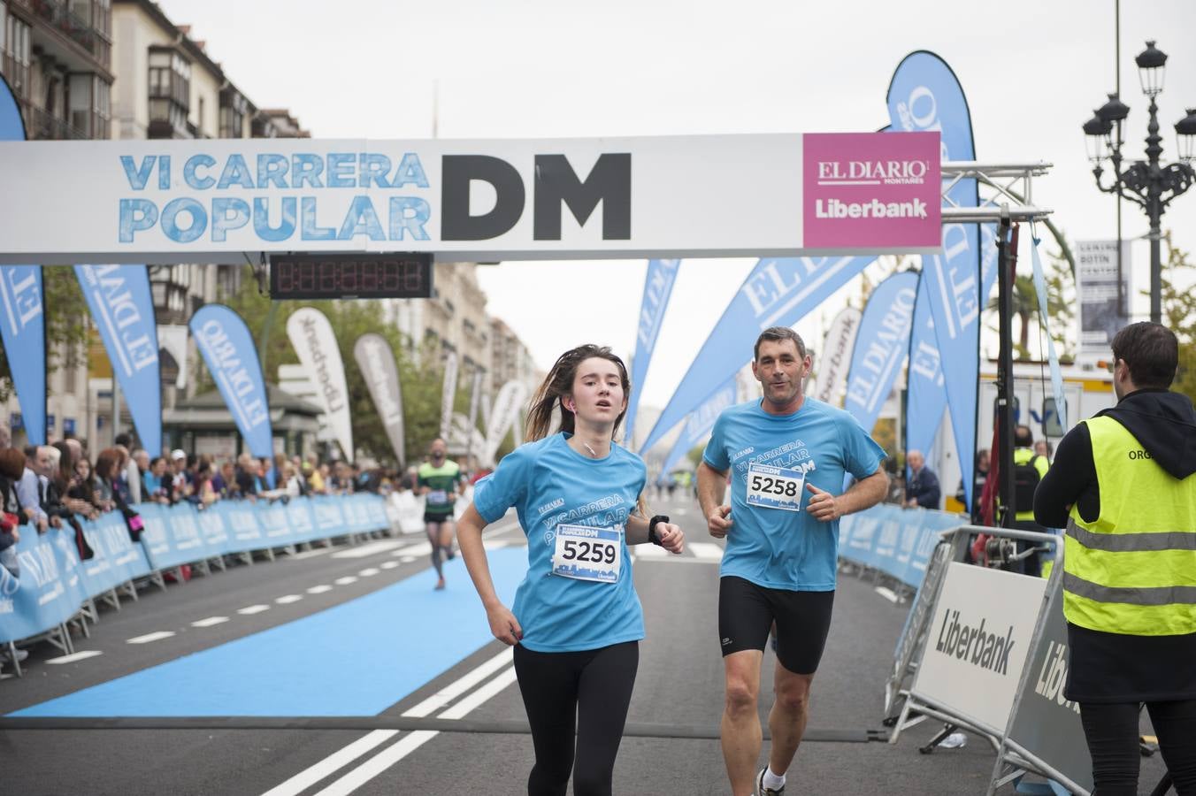 El atleta Workhen Fikre se ha proclamado campeón en 10 kilómetros y en categoría femenina Elena Moreno