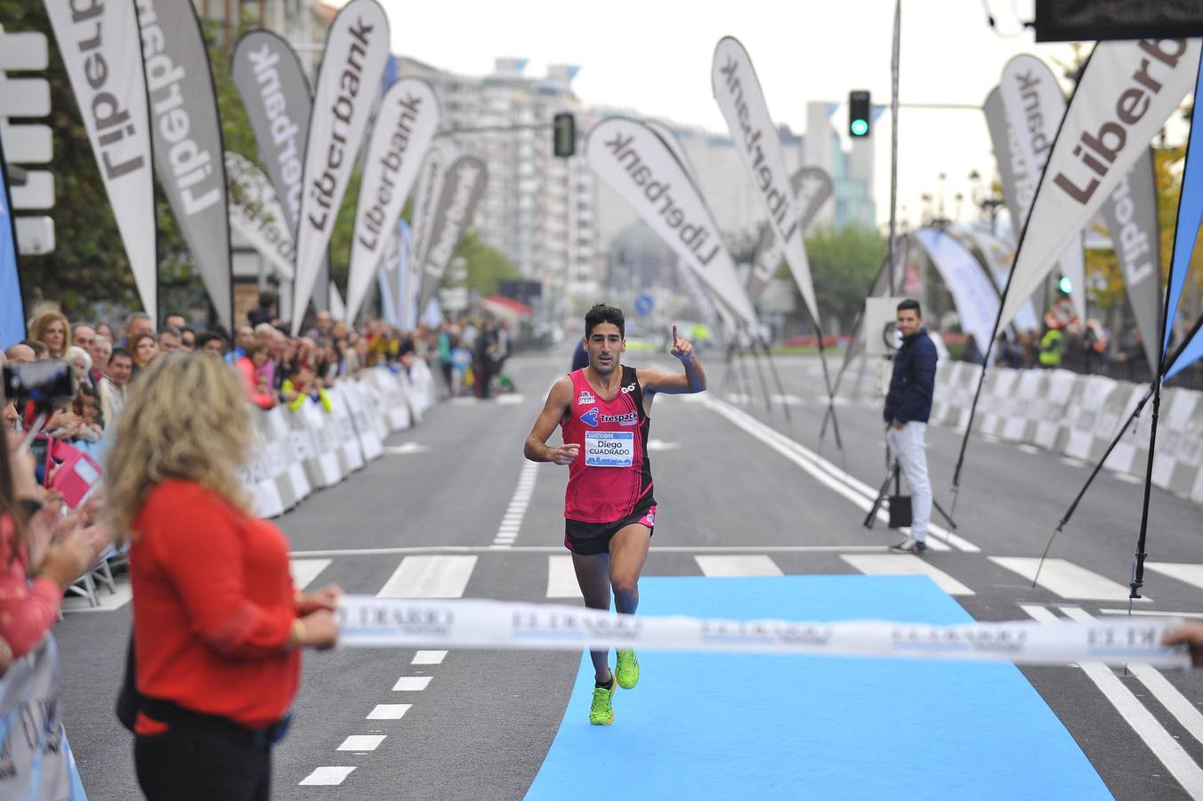 El atleta Workhen Fikre se ha proclamado campeón en 10 kilómetros y en categoría femenina Elena Moreno