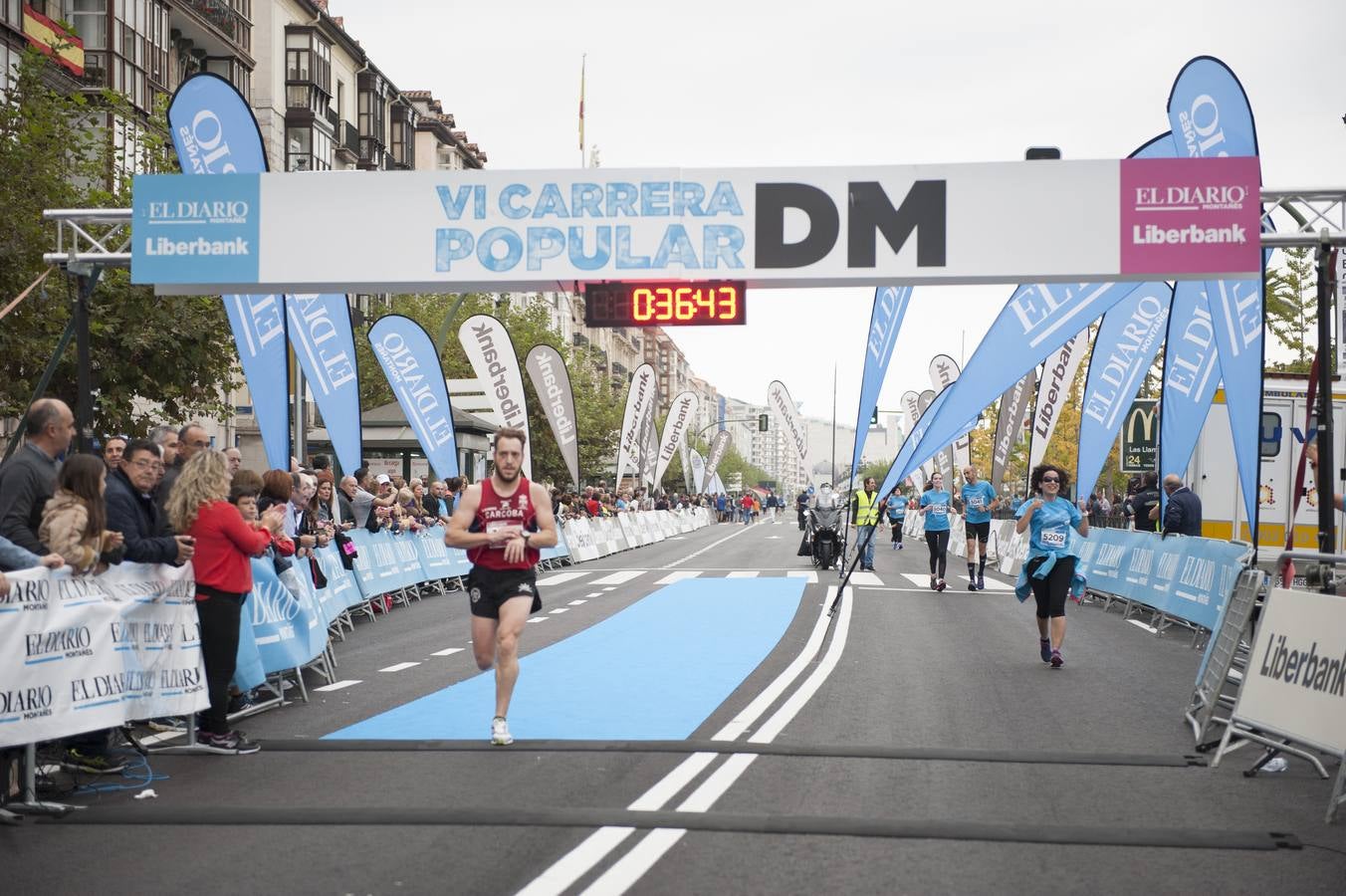 El atleta Workhen Fikre se ha proclamado campeón en 10 kilómetros y en categoría femenina Elena Moreno