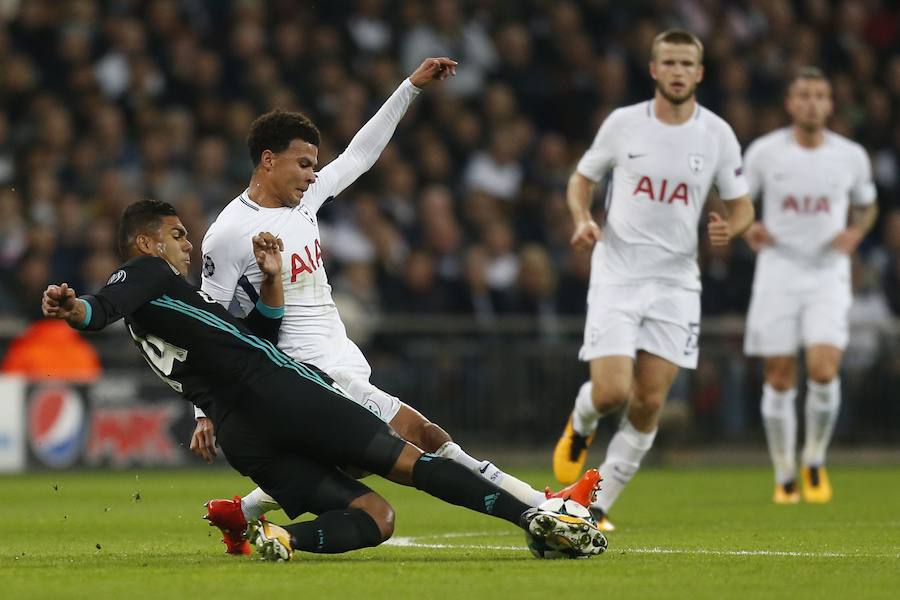 Los dos mejores equipos del Grupo H pelearon por la primera plaza del grupo en Wembley, que vibró y elevó los decibelios durante algunos momentos como el 1-0 de Delle Alli.