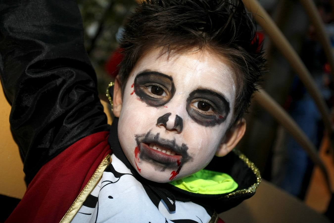 Los niños son los protagonistas de las fiestas de Halloween que esta noche se celebran por toda Cantabria. En las imágenes, actos celebrados hoy en Torrelavega y Santander