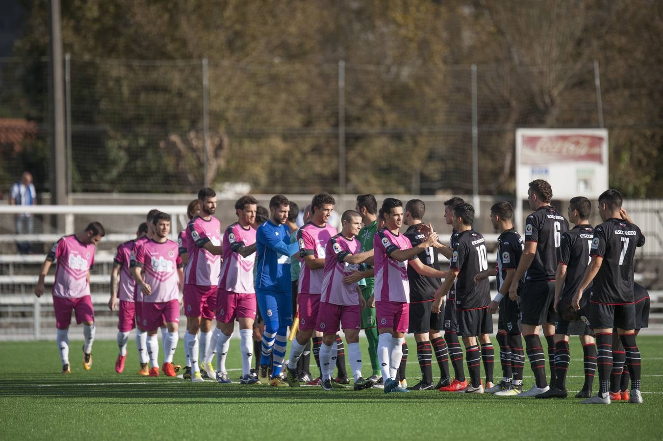 Imágenes del partido Escobedo-Gimnástica de Torrelavega