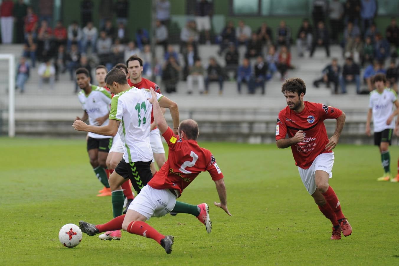 Imágenes del partido Racing B-Laredo