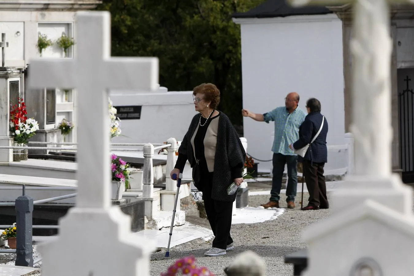 Miles de personas recorren hoy los cementerios de Cantabria