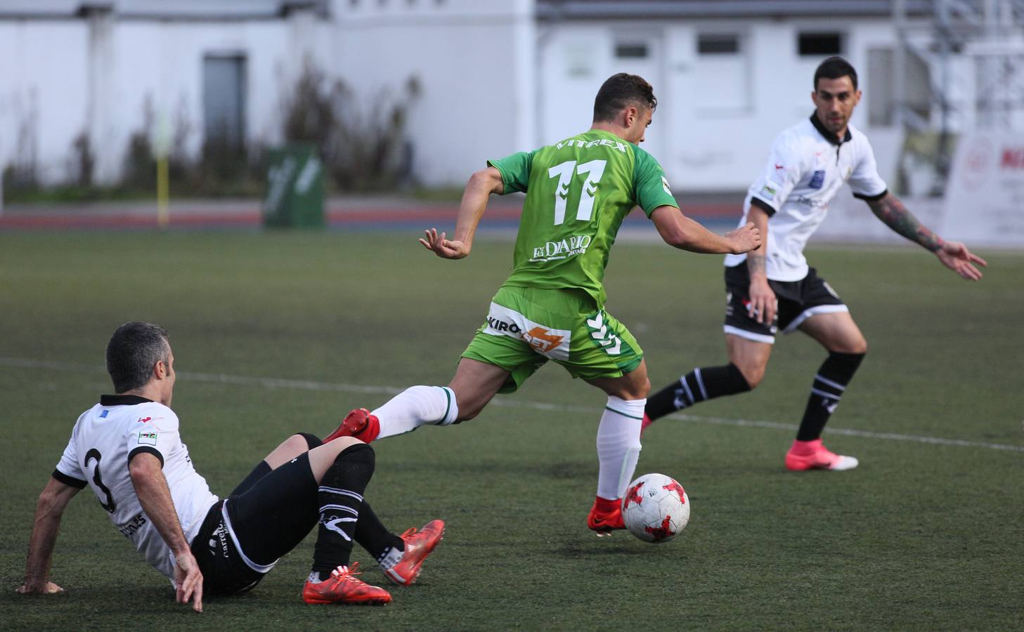 Imágenes del partido Caudal-Racing