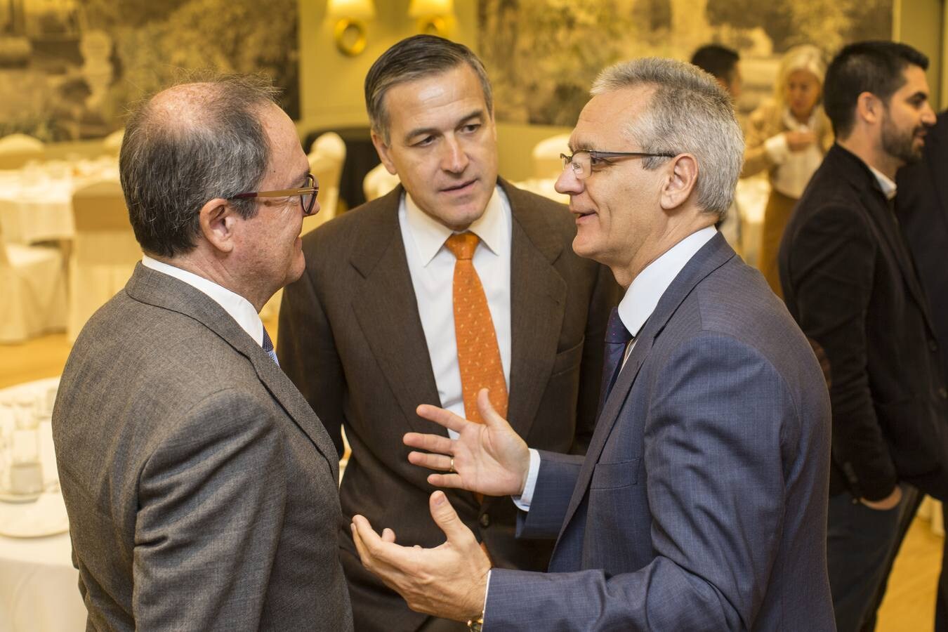 Miguel Montes Güell, director general de Banco Sabadell, ha ofrecido una ponencia organizada por el El Diario Montañés, titulada 'La ubicuidad de la nueva banca'