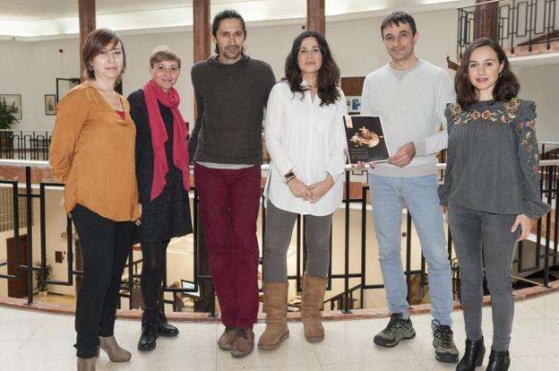 Blanca del Barrio, Esther Velategui, Christian Londoño, Miriam Díaz, Miguel A. Lozano y Noelia Fernández.