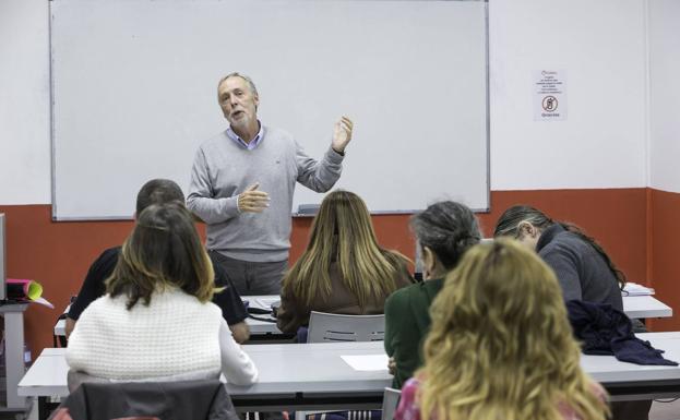 Las oposiciones docentes ofertarán 406 plazas de Secundaria de 40 especialidades