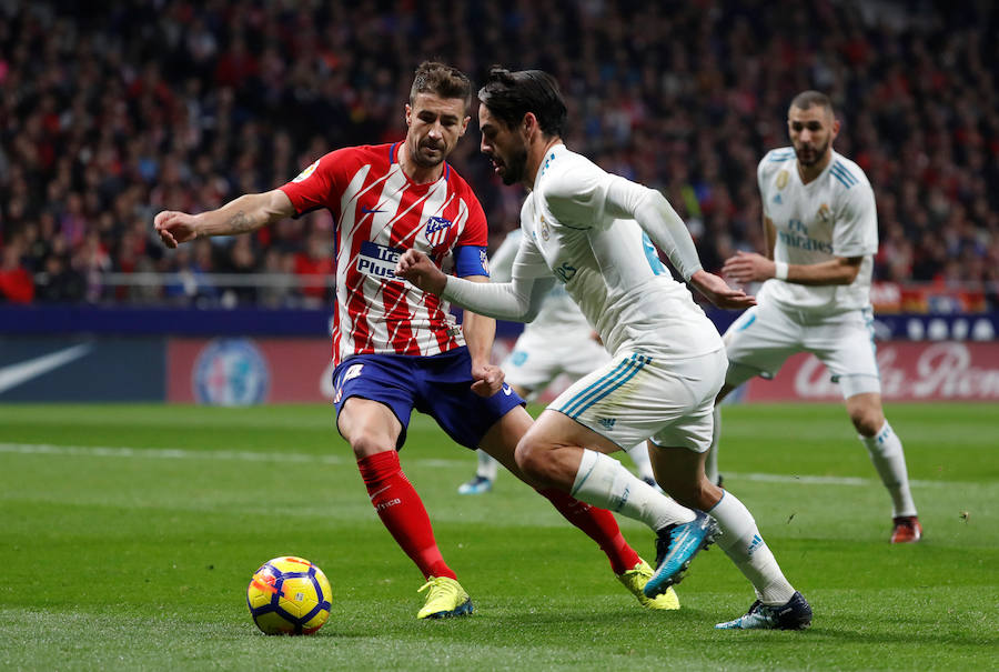 El derbi madrileño acabó con un empate a cero que favorece los intereses de los azulgranas, que se alejan en la clasificación.