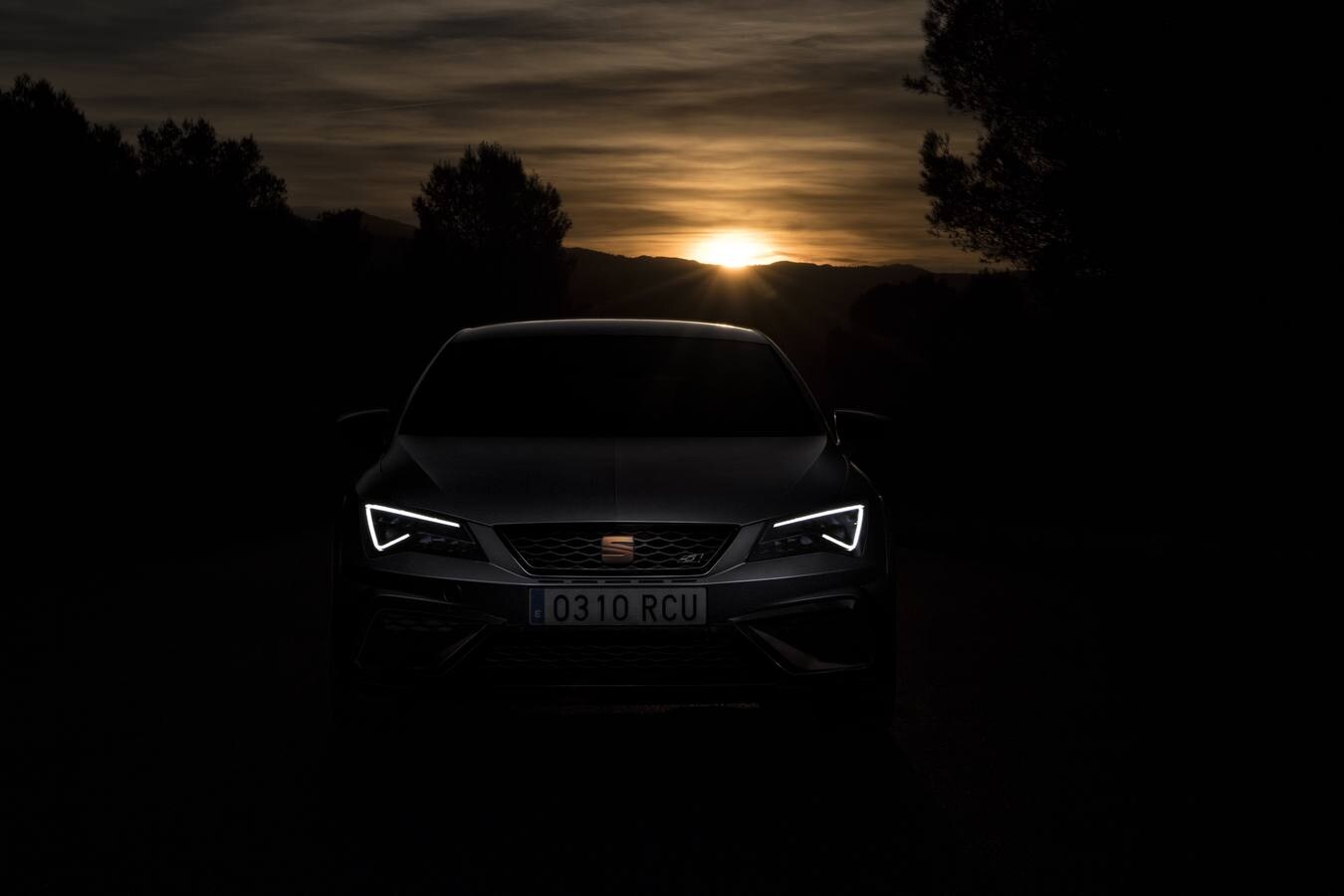 A primeros de año llega la nueva serie especial del Cupra, que con 310 caballos para la versión con cambio manual supone el modelo más potente de la marca. A nuestro mercado solo se venderán 40 unidades.