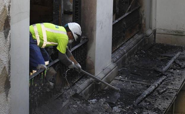 El incendio del MAS ha arrasado la mayor parte de su biblioteca y ocho obras de arte