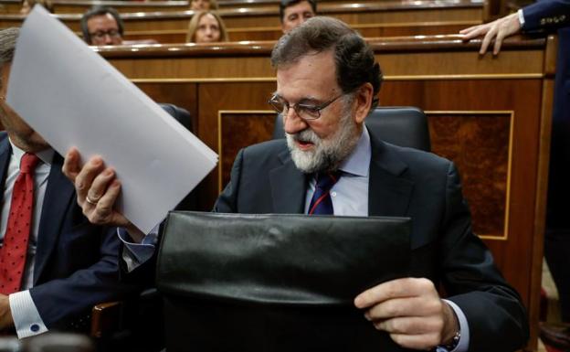Rajoy insta a ERC a gobernar con arreglo a la ley si vence el 21-D