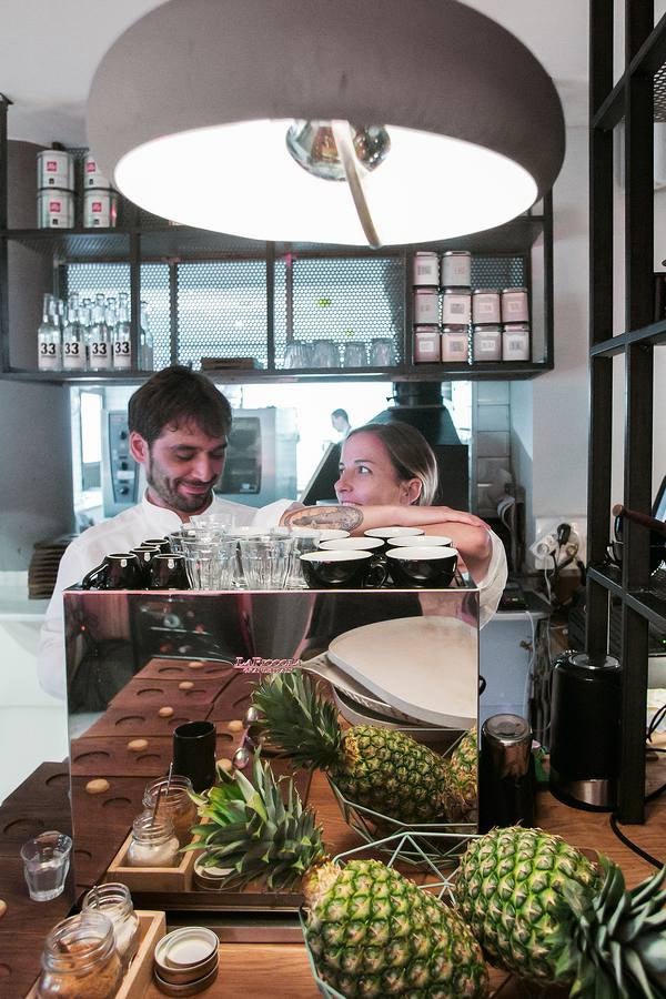 Algunas de las especialidades de la carta y rincones del restaurante de Hoznayo que acaba de conseguir una Estrella Michelin