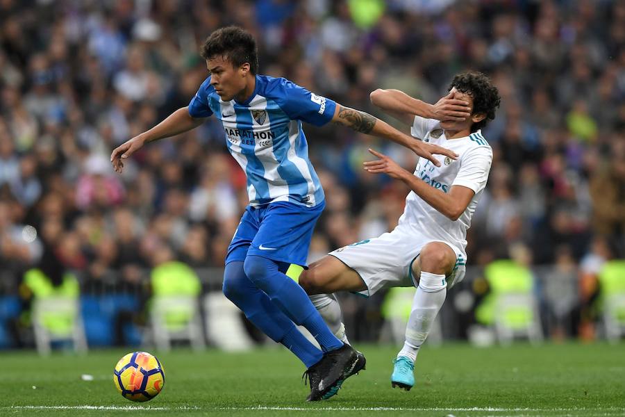 El Real Madrid venció al Málaga 3-2 en el Santiago Bernabéu. Un partido loco donde Benzema abrió la lata y Casemiro volvió a poner ventaja tras el empate de Rolan. El 'Chory' Castro volvió a poner las tablas tras un error de Kiko Casilla y Cristiano, que vio como Roberto paraba su penalti, anotaba a placer en el rechace para dar la victoria a los blancos. 