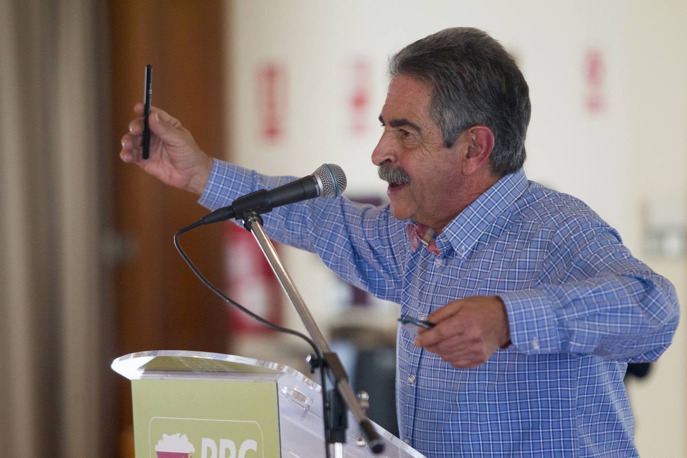 Asamblea de dirigentes del PRC, celebrada en el Balneario de Puente Viesgo