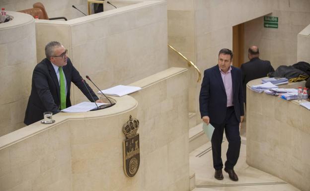 El voto de Carrancio junto a PRC y PSOE ha evitado la aprobación de las enmiendas