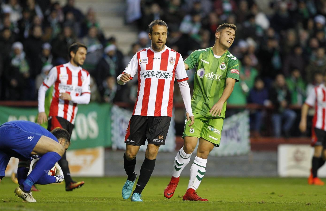 El Racing pierde en Logroño (2-1)