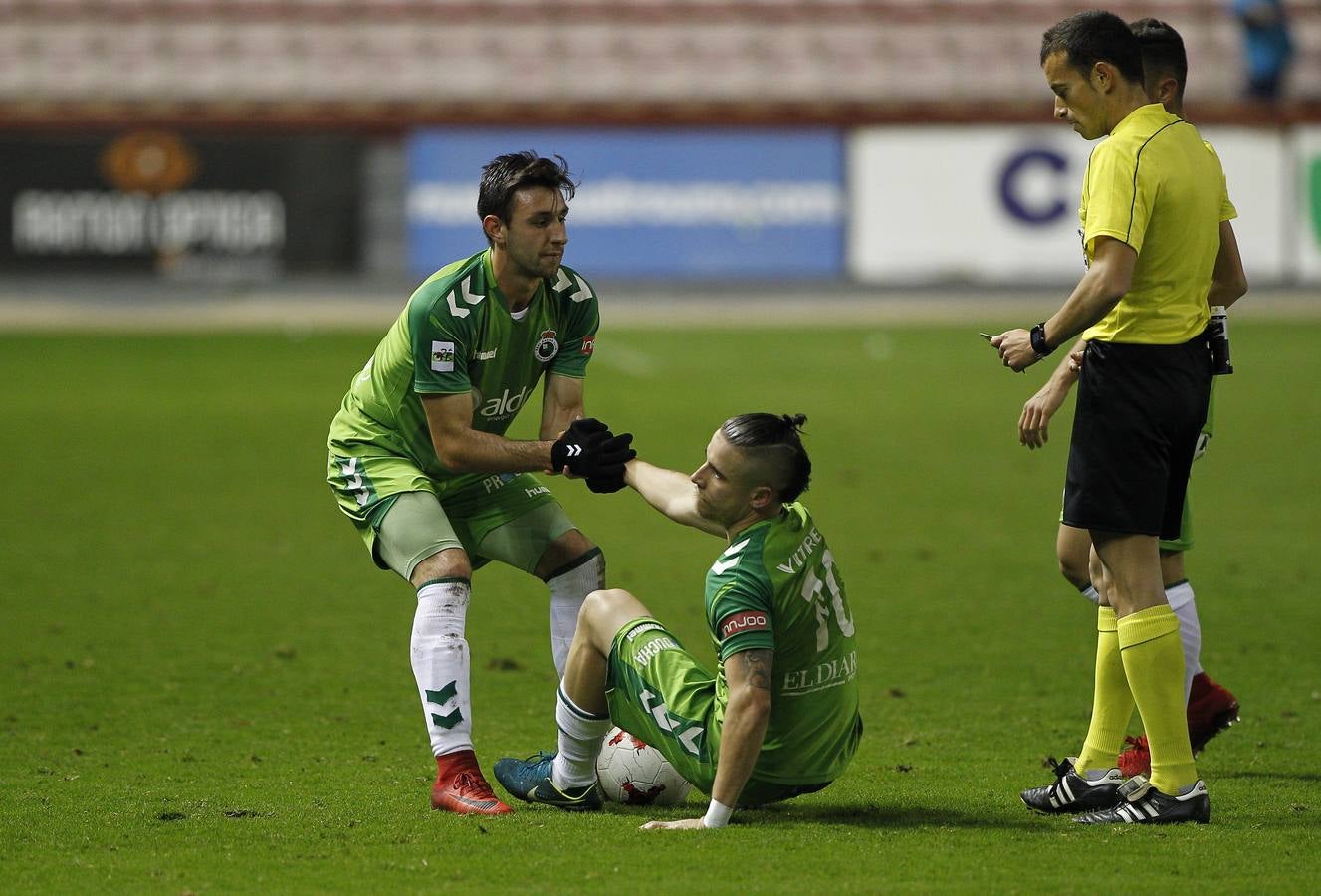 El Racing pierde en Logroño (2-1)