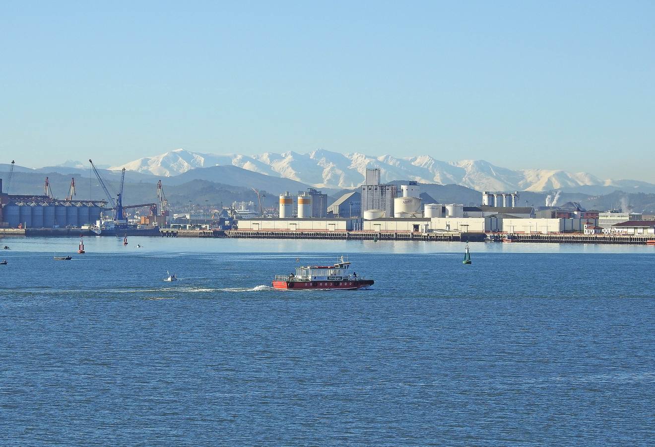 El otoño transforma la imagen de Santander y su bahía, que brillan con luz propia en esta época del año.